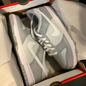 TWO TONE GREY NIKE DUNKS